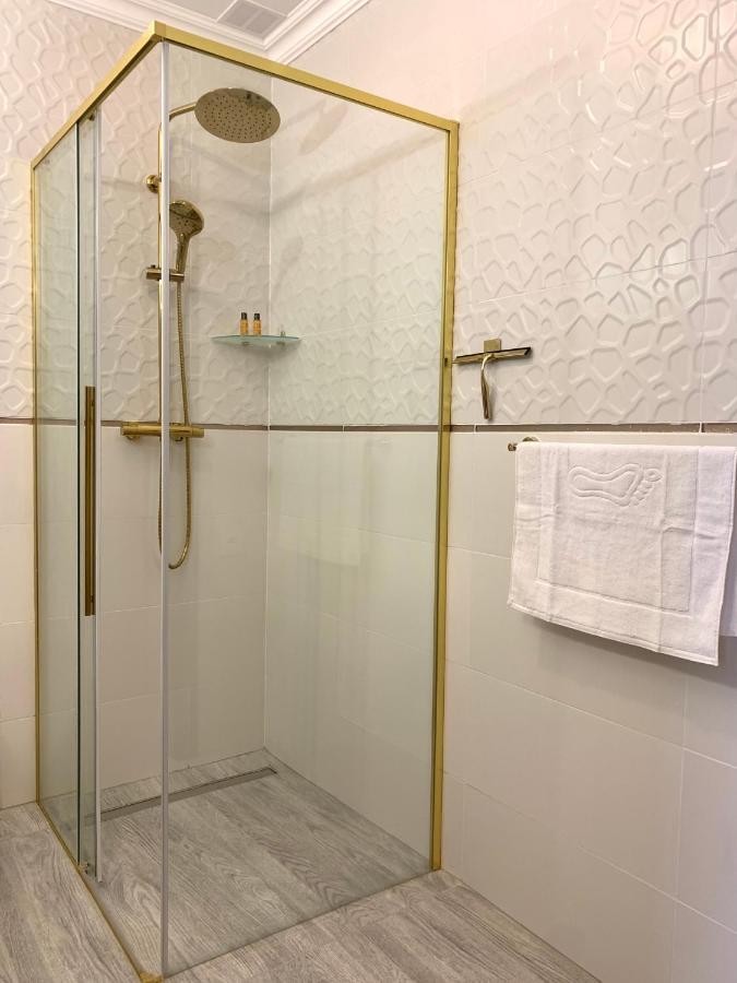Apartament Palacowy Polonia Z Miejscem Parkingowym Łódź Buitenkant foto
